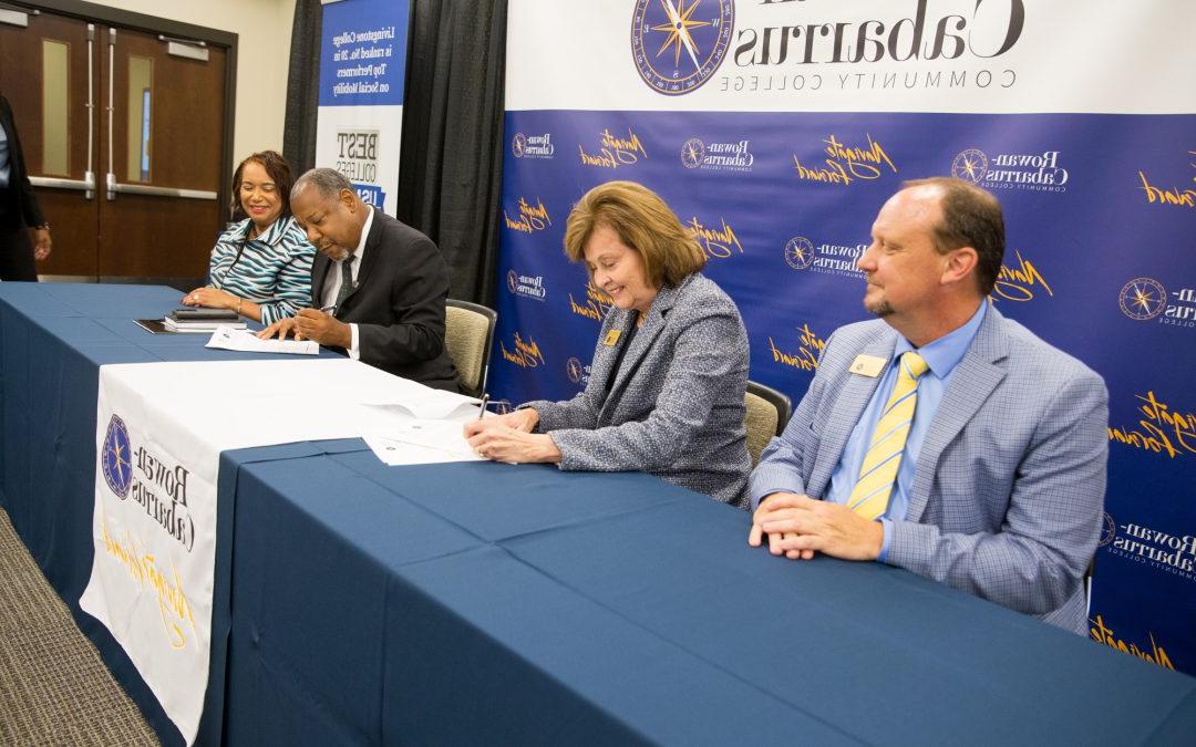 罗文-卡巴鲁斯社区学院, 利文斯通学院签署双边衔接和保证录取协议